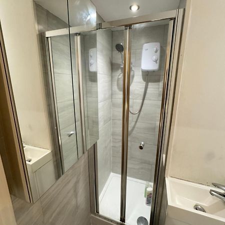 Cozy En-Suite Near Stratford London Bagian luar foto