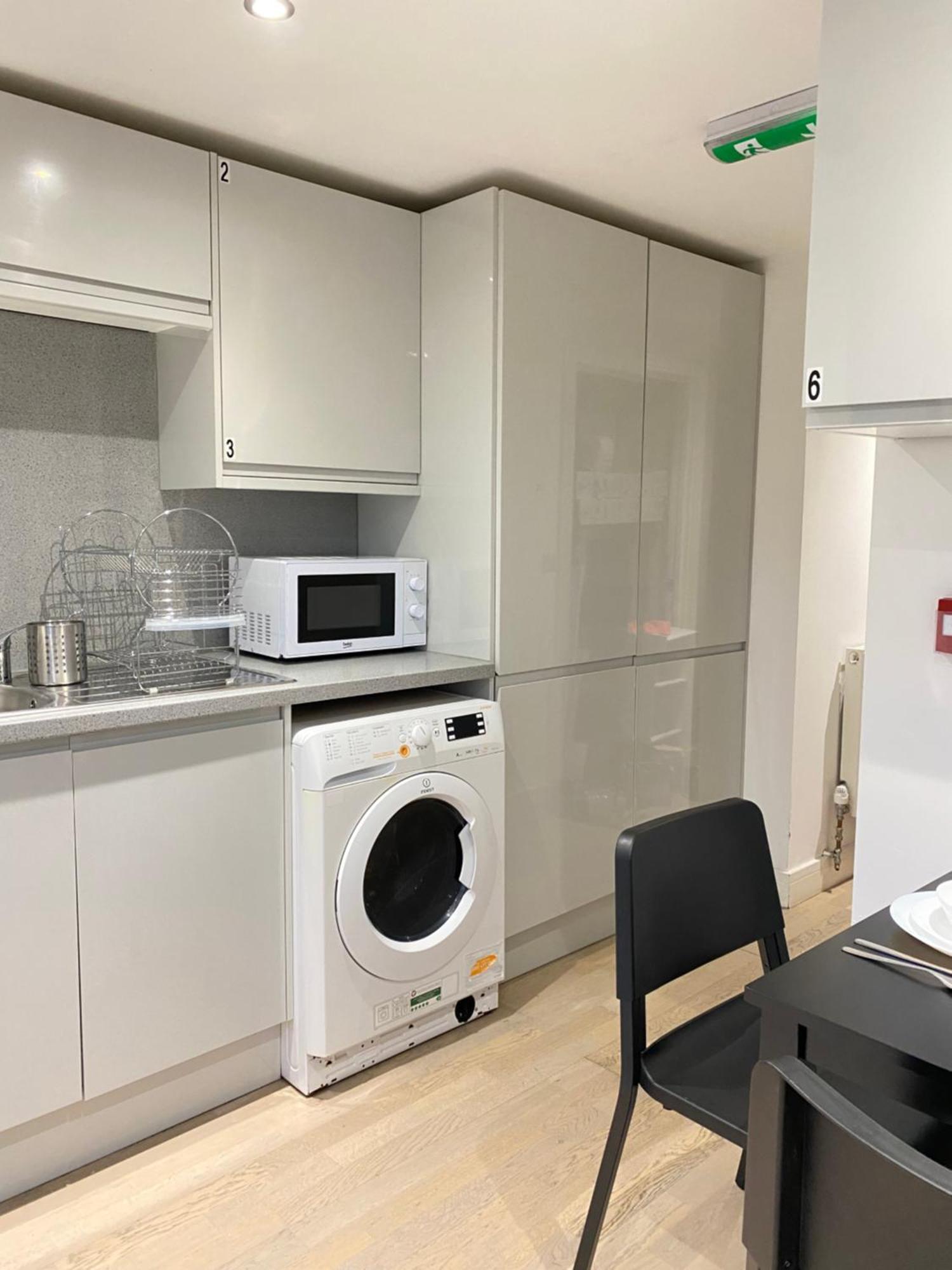 Cozy En-Suite Near Stratford London Bagian luar foto