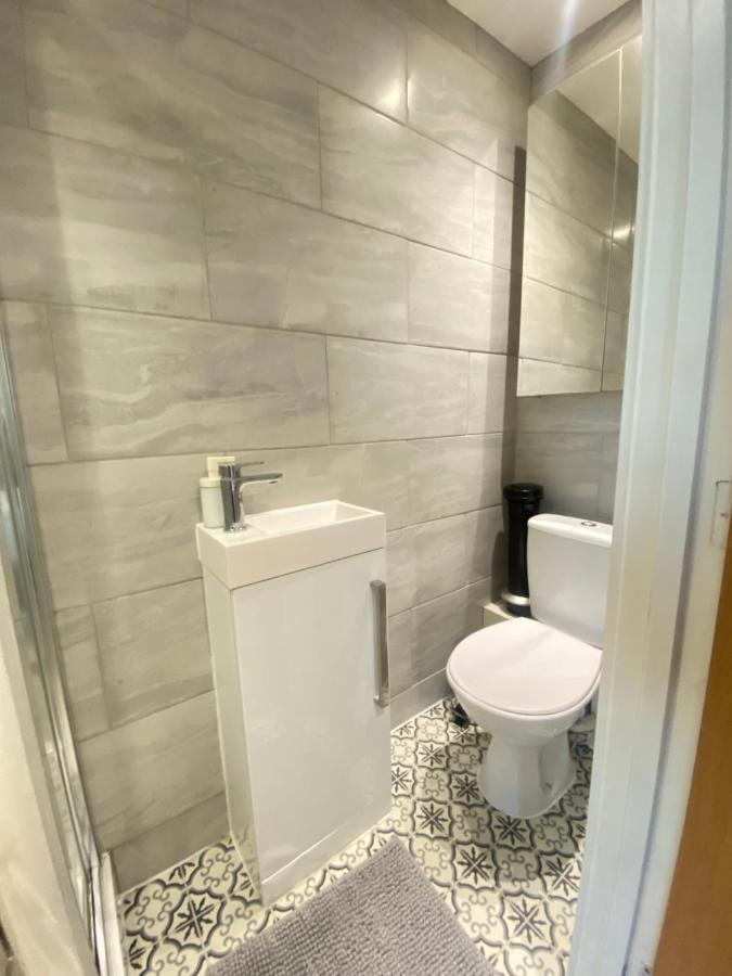 Cozy En-Suite Near Stratford London Bagian luar foto