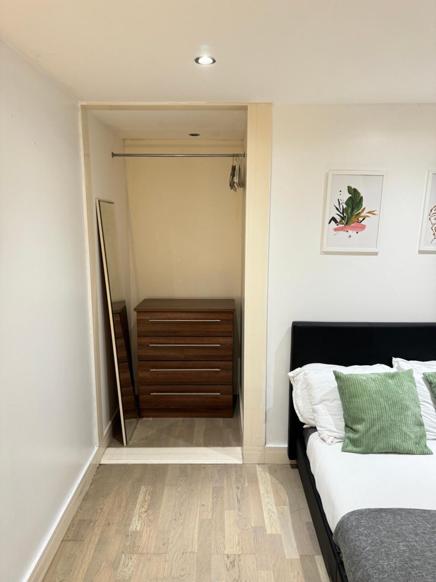 Cozy En-Suite Near Stratford London Bagian luar foto